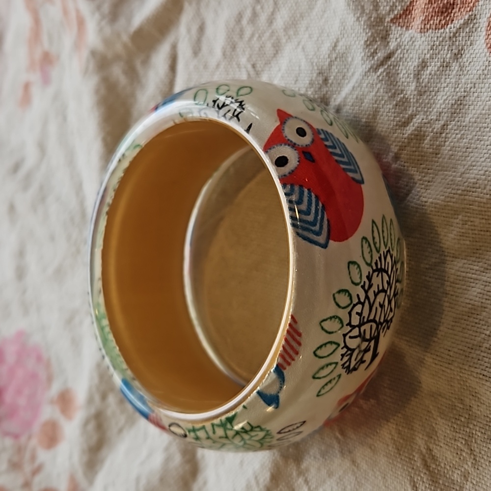 Vintage Lucite Bracelet - 2 1/2" diameter - 70's style